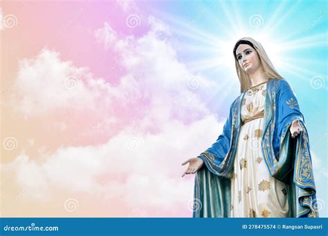 597 Our Lady Of Grace Stock Photos & High.